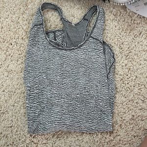 Lululemon tank top size 6
